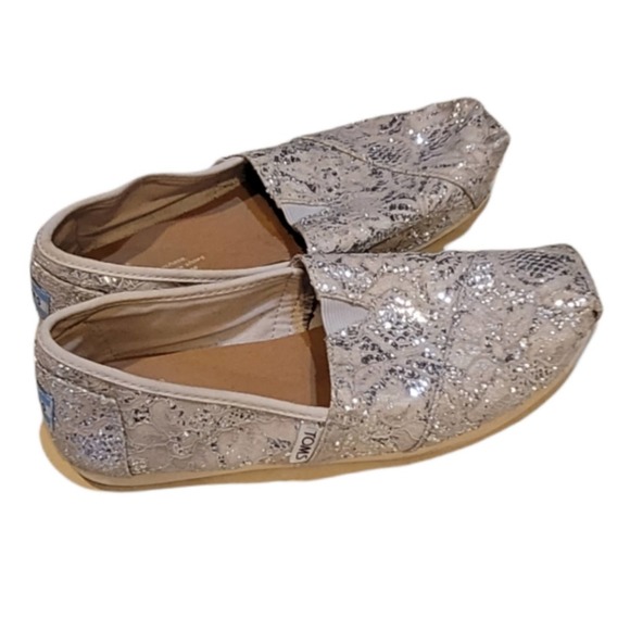 Toms Silver Floral Lace Sequin Flats Size 7 - Picture 3 of 8